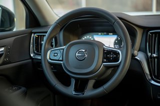 Volvo V60 T6 AWD Inscription AHK*Schiebedach*360°ACC* - foto 19