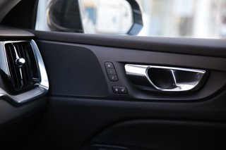 Volvo V60 T6 AWD Inscription AHK*Schiebedach*360°ACC* - foto 28