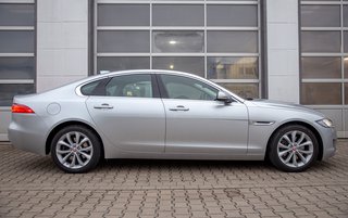 Jaguar XF Prestige 20d Sitzheizung*Tempomat*Navigationssystem*Rückfahrkamera*Totwinkel - foto 3
