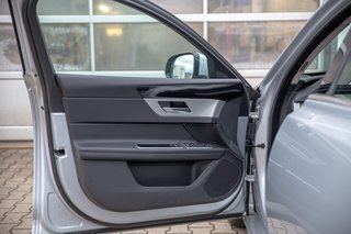 Jaguar XF Prestige 20d Sitzheizung*Tempomat*Navigationssystem*Rückfahrkamera*Totwinkel - foto 8