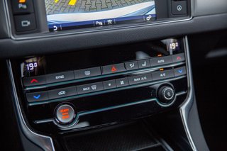 Jaguar XF Prestige 20d Sitzheizung*Tempomat*Navigationssystem*Rückfahrkamera*Totwinkel - foto 18