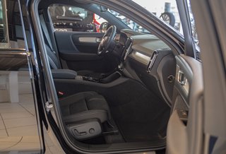 Volvo XC40 B3 Plus Black Edition Schiebedach*ACC*Totwinkel* 2WD - foto 8