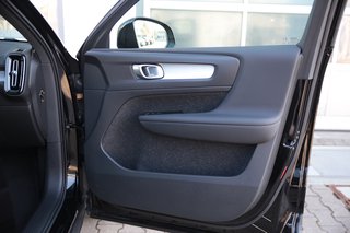 Volvo XC40 T3 Momentum Pro AHK*Navi*Totwinkel*8-Fach*ACC 2WD - foto 12