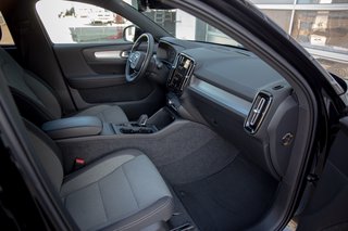 Volvo XC40 T3 Momentum Pro AHK*Navi*Totwinkel*8-Fach*ACC 2WD - foto 13