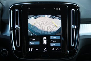 Volvo XC40 T3 Momentum Pro AHK*Navi*Totwinkel*8-Fach*ACC 2WD - foto 18