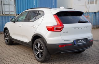 Volvo XC40 B4 Plus Dark 2WD 360°Kamera Schiebedach - bilder 6