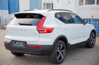 Volvo XC40 B4 Plus Dark 2WD 360°Kamera Schiebedach - bilder 5
