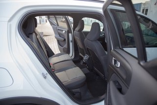 Volvo XC40 B4 Plus Dark 2WD 360°Kamera Schiebedach - bilder 7