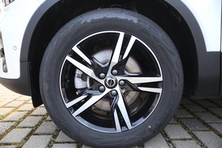 Volvo XC40 B4 Plus Dark 2WD 360°Kamera Schiebedach - bilder 14