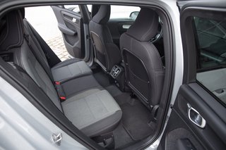 Volvo XC40 B3 Plus Dark Anhängerkupplung*ACC*Sitze vorn elektr.*Rückfahrkamera*Sitzheizung*Lenkradheizung 2WD - bilder 8