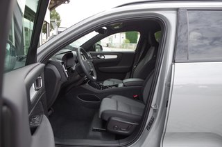 Volvo XC40 B3 Plus Dark Anhängerkupplung*ACC*Sitze vorn elektr.*Rückfahrkamera*Sitzheizung*Lenkradheizung 2WD - bilder 6