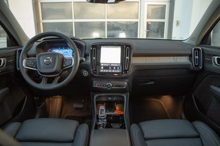 Volvo XC40 B4 Ultimate Dark Standheizung*Schiebedach*360°*BLIS Ultra 2WD - bilder 10