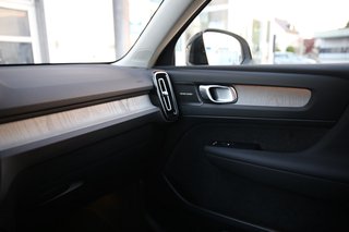 Volvo XC40 B4 Ultimate Dark Standheizung*Schiebedach*360°*BLIS Ultra 2WD - bilder 17