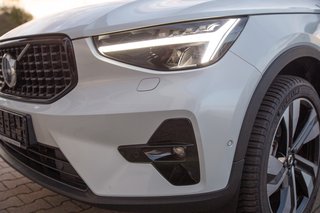 Volvo XC40 B4 Ultimate Dark Standheizung*Schiebedach*360°*BLIS Ultra 2WD - bilder 19
