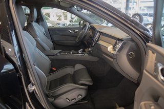 Volvo XC60 B5 Plus Dark AWD Schiebedach*AHK*ACC*360°*Sitzheizung - bilder 8
