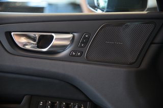Volvo XC60 T6 Plus Bright AWD Schiebedach*ACC*AHK*Standheizung.*  Recharge Plug-In Hybrid - bilder 13