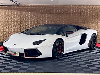 Lamborghini Aventador LP 700-4 Pirelli Edition - photo 1