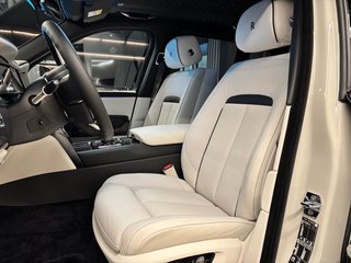 Rolls-Royce Cullian Black Badge 2026 4 Seats I star headliner I star tailgate I Immersive Seating - bilder 7