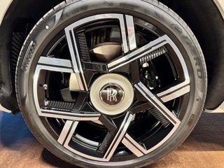 Rolls-Royce Cullian Black Badge 2026 4 Seats I star headliner I star tailgate I Immersive Seating - bilder 6