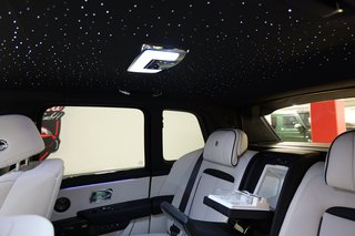 Rolls-Royce Cullian Black Badge 2026 4 Seats I star headliner I star tailgate I Shelby Grey - foto 14