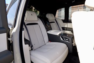 Rolls-Royce Cullian Black Badge 2026 4 Seats I star headliner I star tailgate I Shelby Grey - foto 10