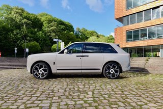 Rolls-Royce Cullian Black Badge 4 Seats I Starlight I TV I Massage Seats - photo 3