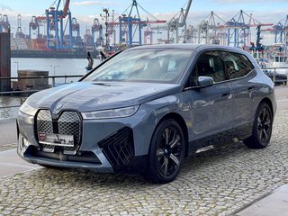 BMW iX 40 xDrive Sportpaket Head-up-Display - bilder 1