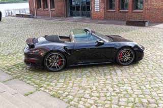 Porsche 992 Turbo Cabriolet Burmester High-End Surround - foto 25