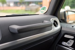 Mercedes-Benz G 500 - photo 11