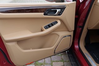 Porsche Macan Turbo Burmester High-End - bilder 25