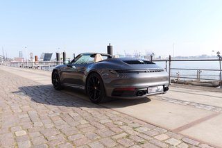 Porsche 992 Carrera 4 Cabriolet - photo 6