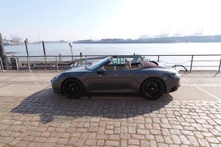 Porsche 992 Carrera 4 Cabriolet - photo 7