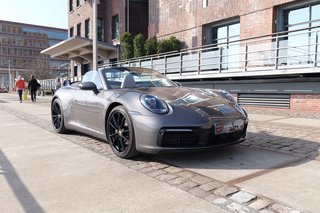 Porsche 992 Carrera 4 Cabriolet - photo 3