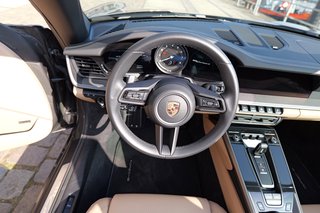 Porsche 992 Carrera 4 Cabriolet - photo 5