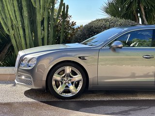 Bentley Flying Spur 6.0 W12 AWD - photo 20