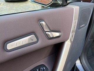 BMW IX 40 XDrive Panorama-Glasdach - bilder 10