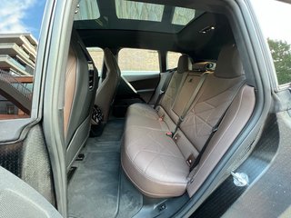 BMW IX 40 XDrive Panorama-Glasdach - bilder 11