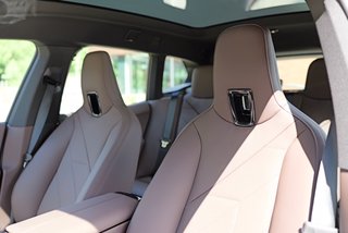 BMW IX 40 XDrive Panorama-Glasdach - foto 31