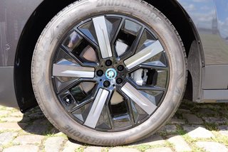 BMW IX 40 XDrive Panorama-Glasdach - foto 43