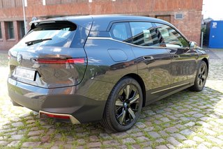 BMW IX 40 XDrive Panorama-Glasdach - foto 52