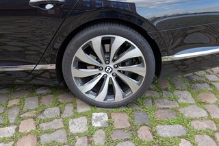 Bentley Flying Spur 6.0 W12 4 Mulliner First Edition - foto 21