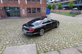 Bentley Flying Spur 6.0 W12 4 Mulliner First Edition - foto 5