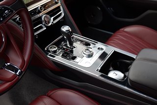 Bentley Flying Spur 6.0 W12 4 Mulliner First Edition - foto 29