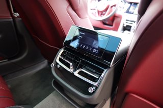 Bentley Flying Spur 6.0 W12 4 Mulliner First Edition - foto 9