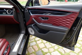 Bentley Flying Spur 6.0 W12 4 Mulliner First Edition - foto 36
