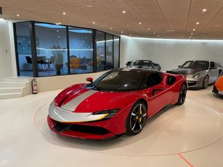Ferrari SF90 Stradale Firano Parket - bilder 1