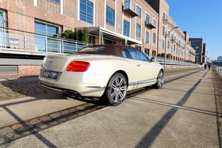 Bentley Continental GTC - foto 19