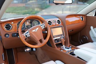 Bentley Continental GTC - foto 19