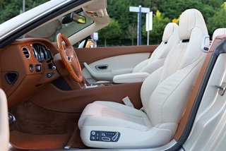 Bentley Continental GTC - foto 9