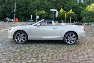 Bentley Continental GTC - foto 3